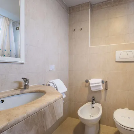 Hotel Quality Rouge Et Noir Rome