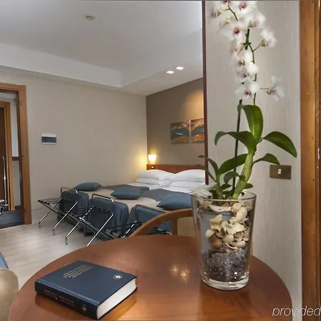 Szálloda Quality Rouge Et Noir Róma