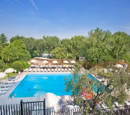 Szálloda Quality Rouge Et Noir