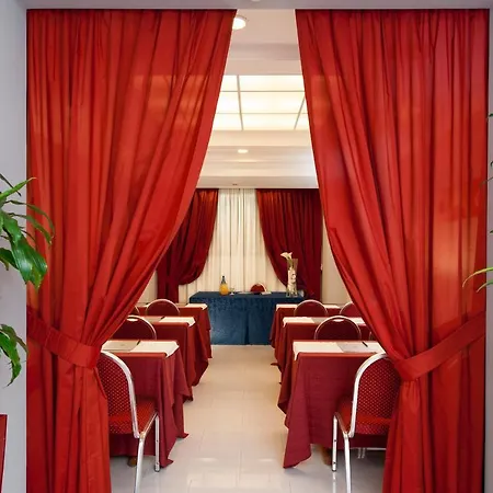 Quality Rouge Et Noir Róma