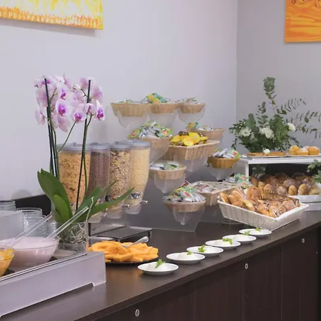 Quality Rouge Et Noir Szálloda 4*