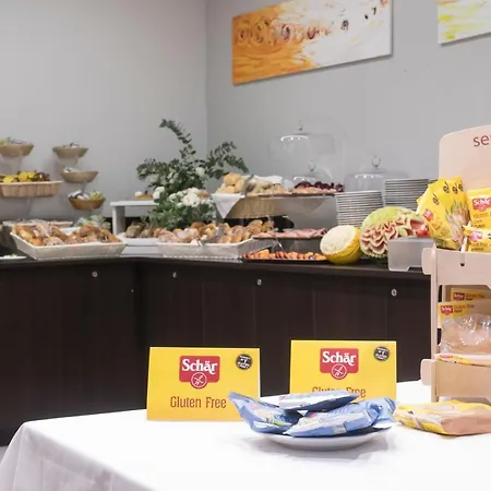 Quality Rouge Et Noir Róma