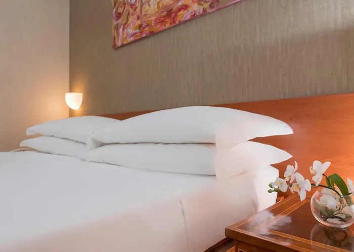 Quality Rouge Et Noir Szálloda