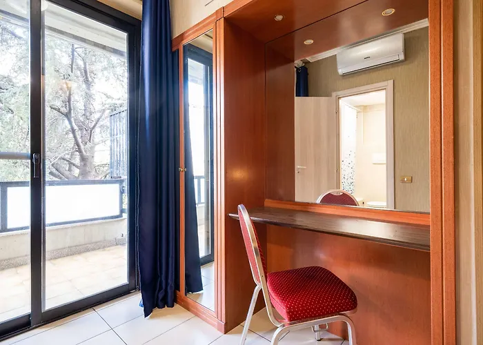 Szálloda Quality Rouge Et Noir 4*