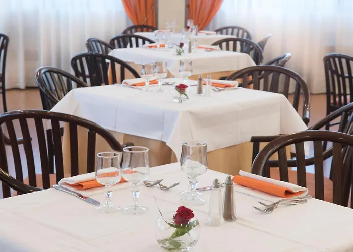 Quality Rouge Et Noir Szálloda