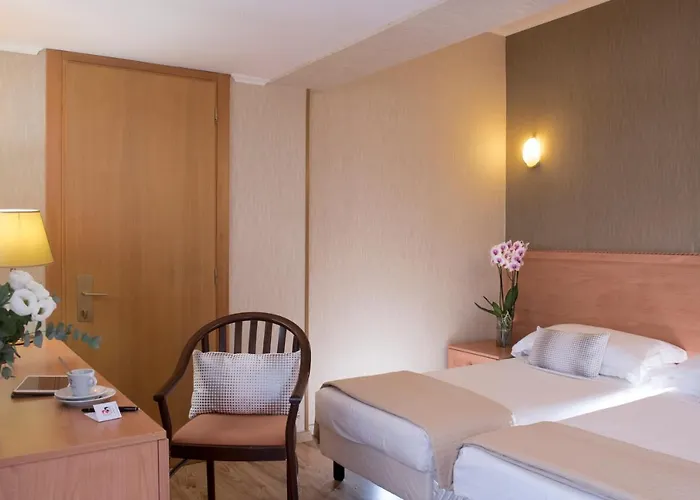 Quality Rouge Et Noir Szálloda 4*