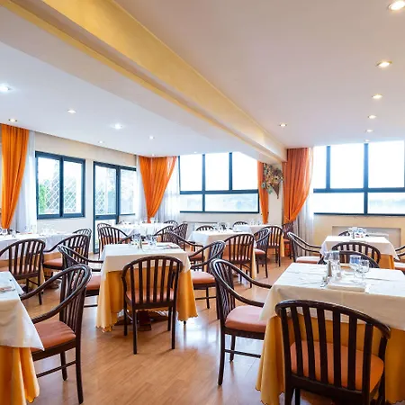 Quality Rouge Et Noir Hotel Řím